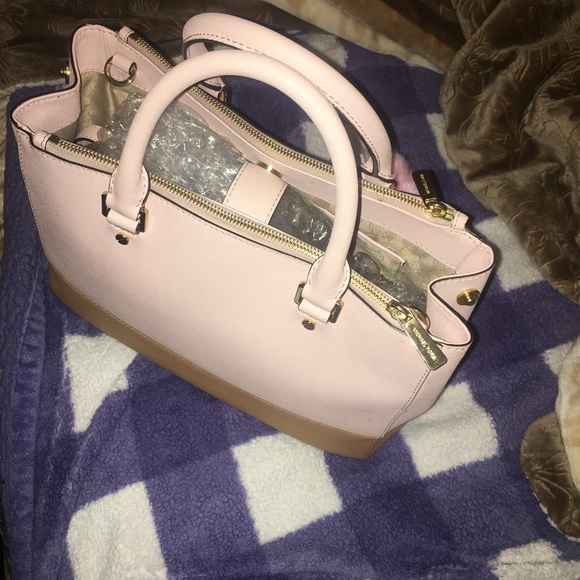 Michael Kors color block❌sold❌ - Picture 4 of 4